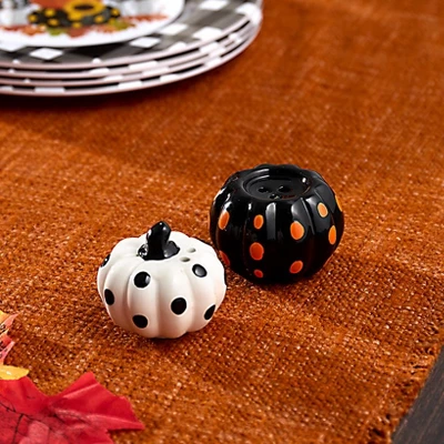The Lakeside Collection Plaid Pumpkin Dinner Collection - Salt & Pepper Shaker Set 4 The Lakeside Collection Plaid Pumpkin Dinner Collection - Salt & Pepper Shaker Set - Image 2