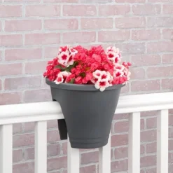 The Lakeside Collection Rail Planters -The Collective Goods GUEST d2b2cd3e fc96 47e1 ac11 ea83ff6d26ee