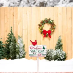 The Lakeside Collection Holiday Stakes -The Collective Goods GUEST fb3bf8fb 7276 442a a35e 124b62fa96d5