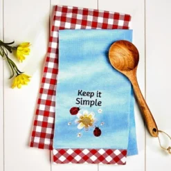 The Lakeside Collection Set Of 2 Daisy And Ladybug Kitchen Towels - Keep It Simple -The Collective Goods GUEST fc25c59f 23bf 42c8 a466 6d1ea7c016ae